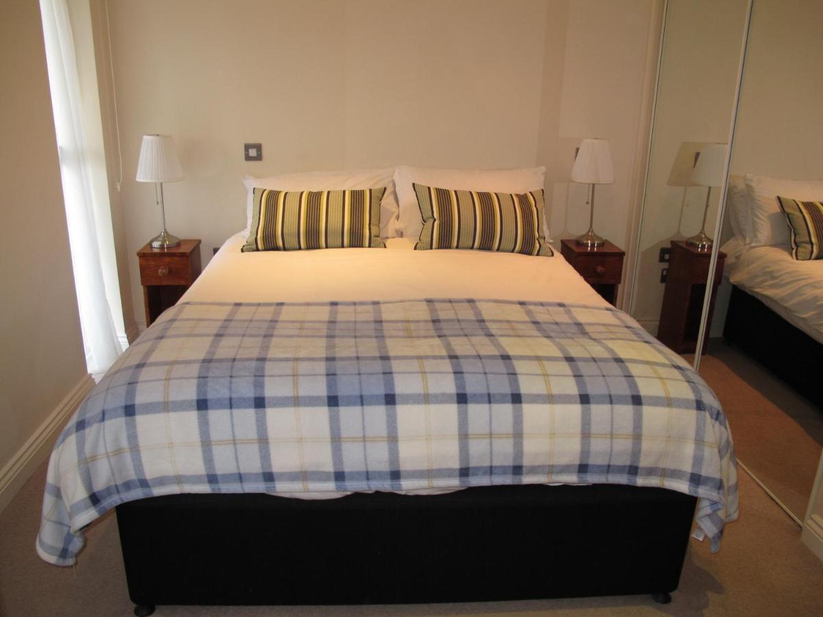 Churchill Two Bedroom Apartments With Free Parking And The Minster View York Dış mekan fotoğraf