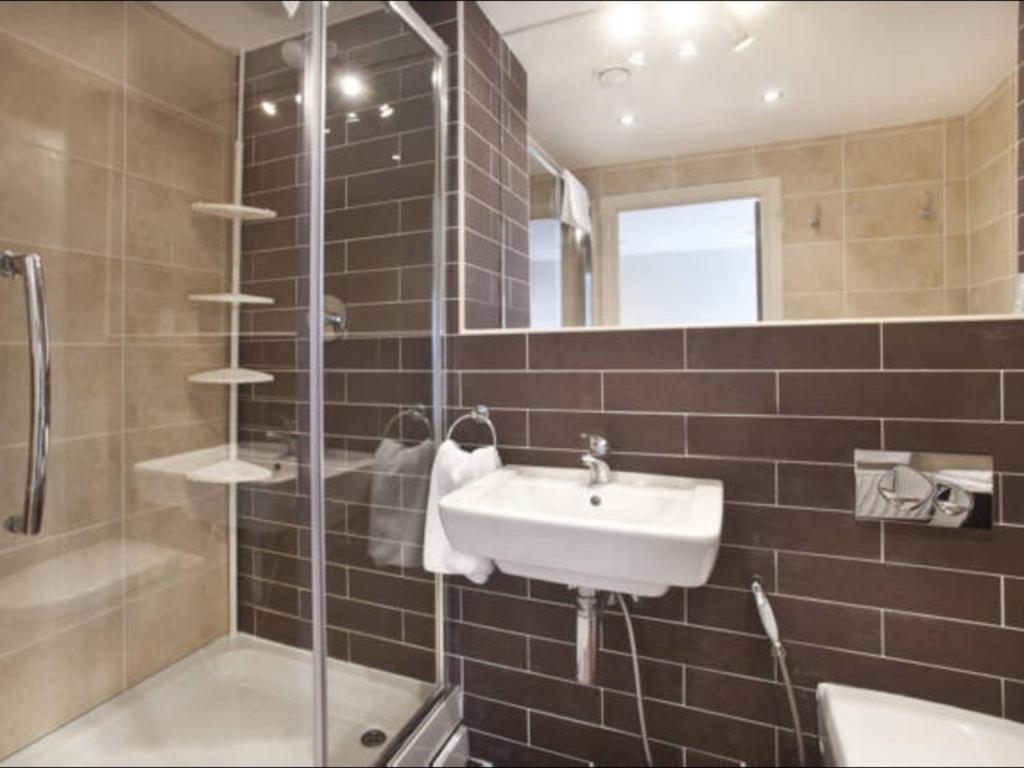 Churchill Two Bedroom Apartments With Free Parking And The Minster View York Oda fotoğraf